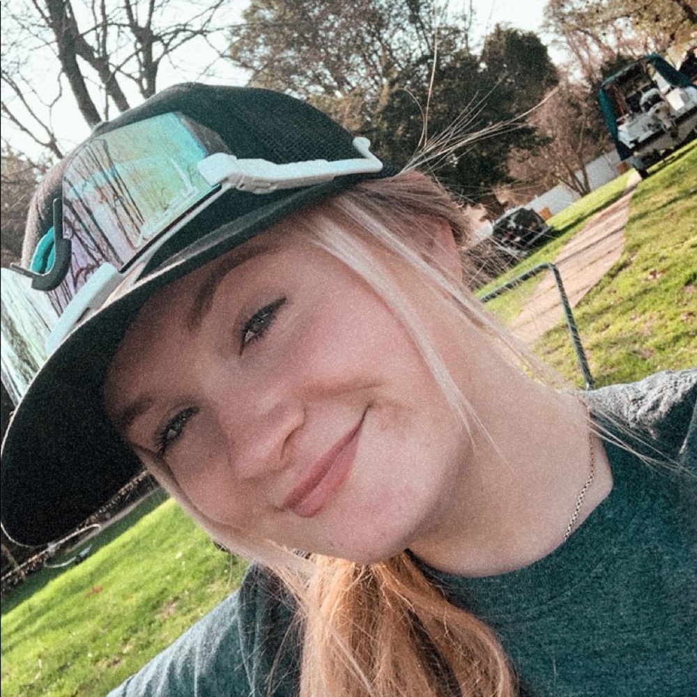 Meet your Posher, Sydnie